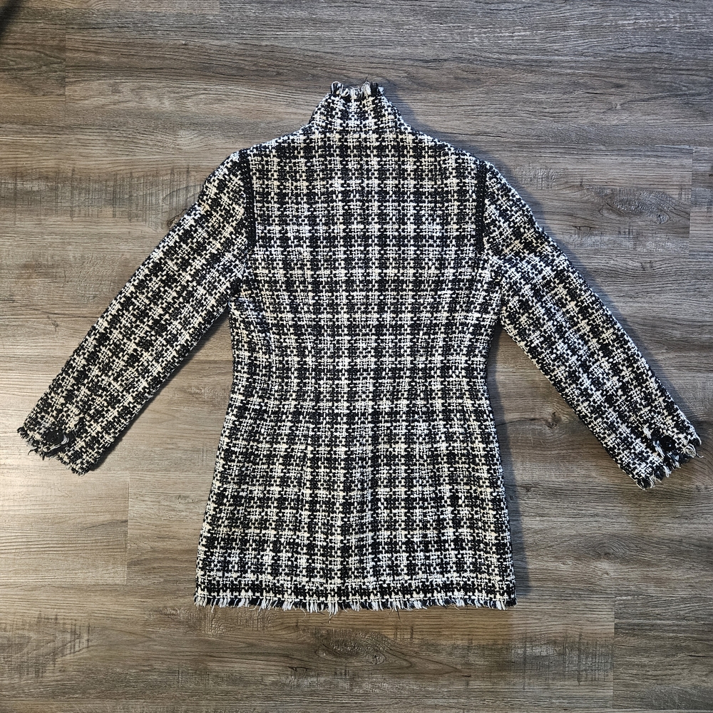 Vintage WORTH Elegant Black and White Women's Preppy Fringed Tweed Jacket - Picture 8 of 10